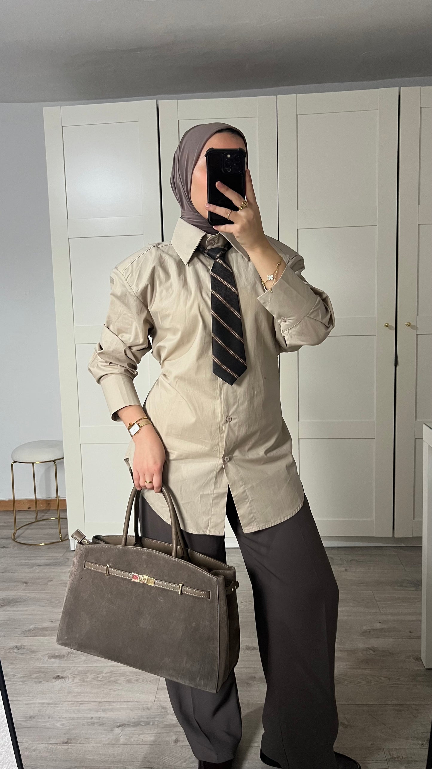 Chemise à épaulettes